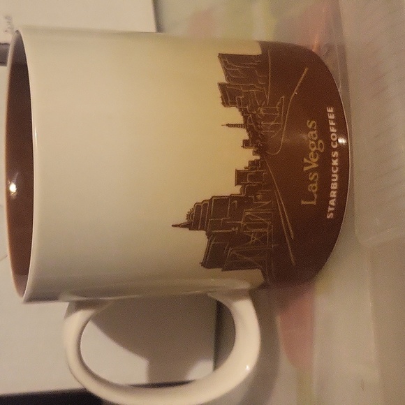 2012 Starbucks Las Vegas global icon mug - Picture 2 of 3